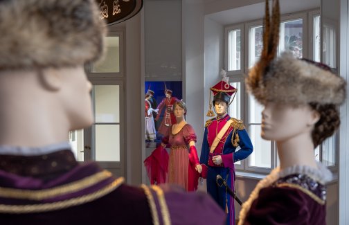 Four mannequins (two couples) dressed in Polish national costume in the upper foyer at the Centre for Polish Folklore.