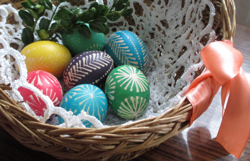 Decorative eggs in a wicker basket